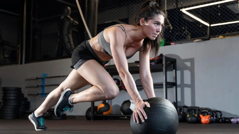 Hyrox paris : tout sur les épreuves, le parcours et la compétition !