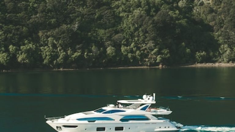 Achat et vente de yachts : entre luxe, passion et liberté