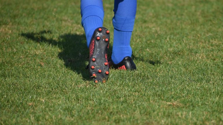 Mercurial, Phantom ou Tiempo : quelle chaussure Nike choisir pour jouer au foot ?